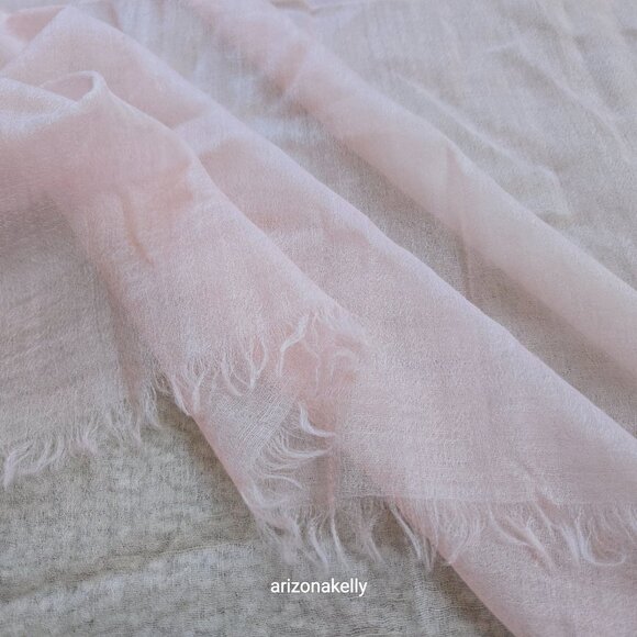 NEW Featherlight Cashmere Scarf Pink Ovcio Tissue Weight - Picture 7 of 12